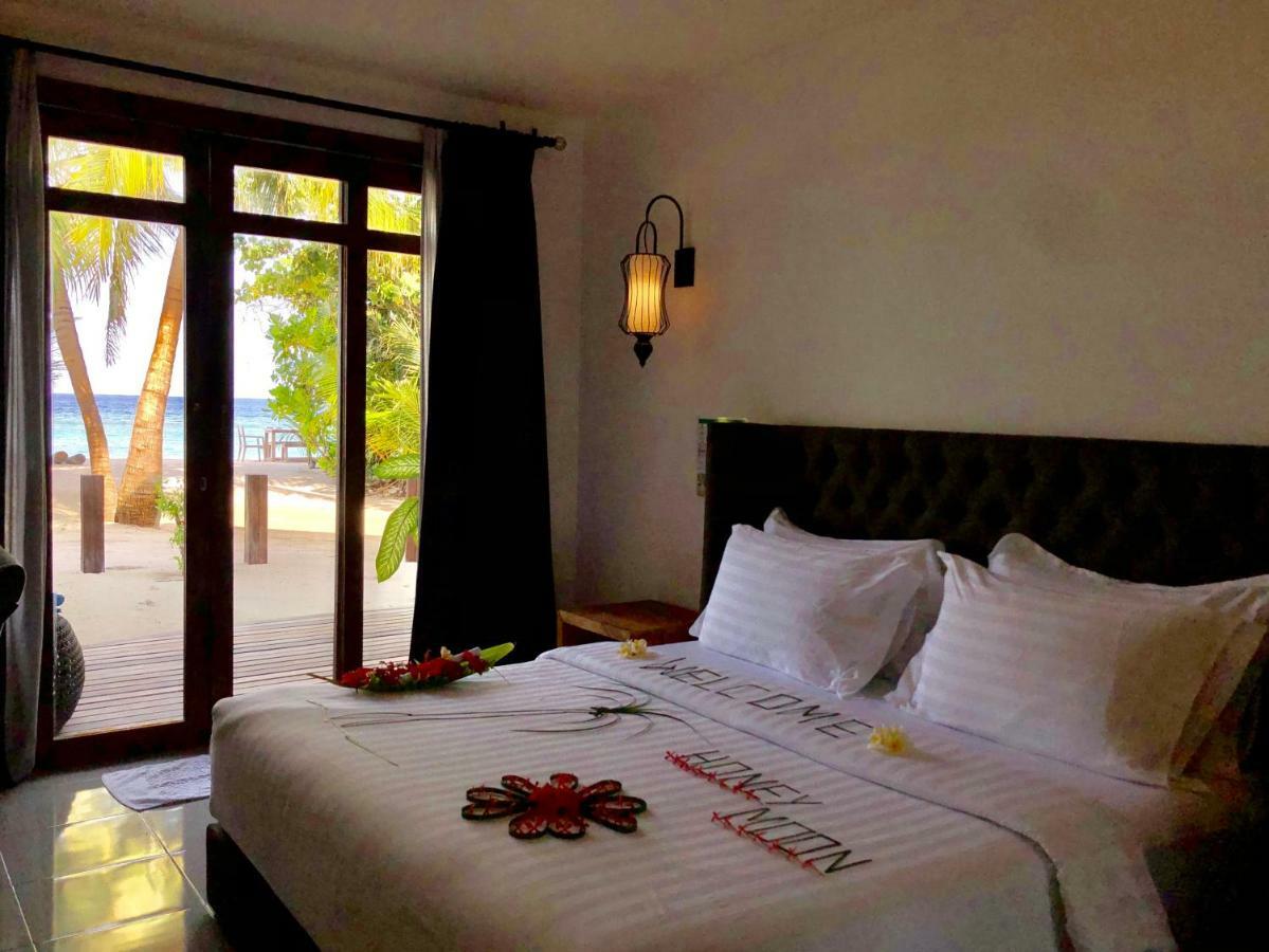 Atollkey Beach Villa Dhigurah  Exterior photo